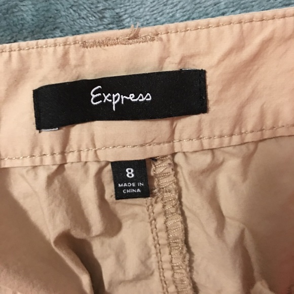 Express Shorts - Picture 3 of 3