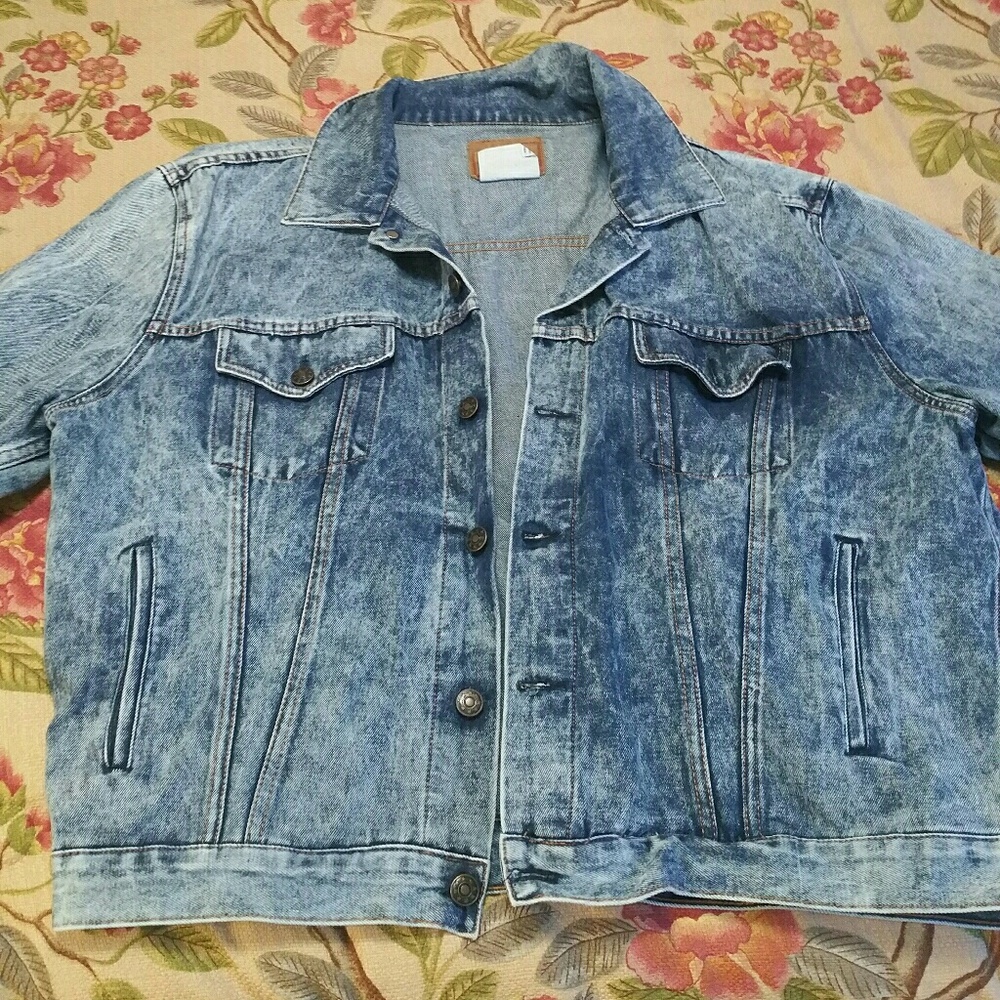 Stone wash ladies denim jacket