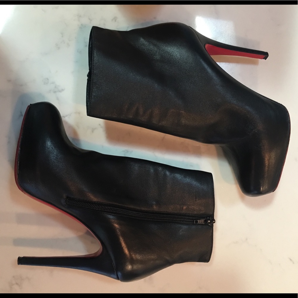 Christian Louboutin Mamanouk Boots