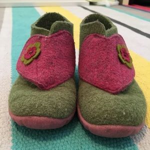 Superfit toddler size 5 shoes