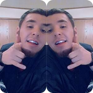 Meet your Posher, Devin