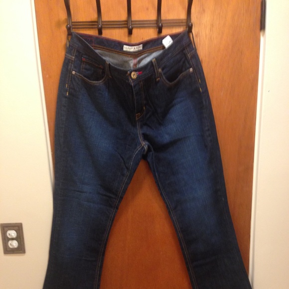 Tommy Hilfiger Jeans - Picture 2 of 3