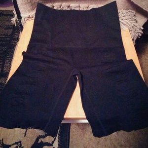 Women's control garment