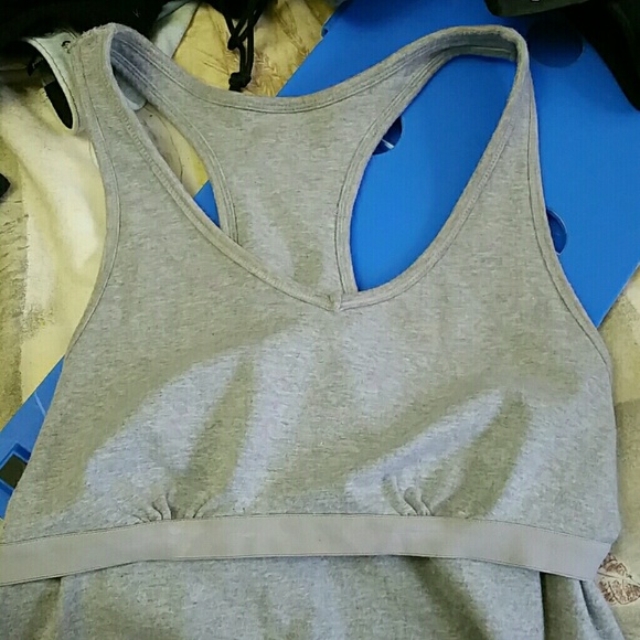 Old Navy tank top with bra support - Picture 2 of 4
