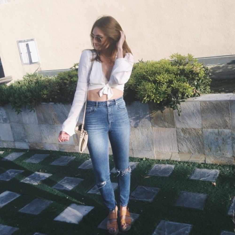 Pretty long sleeve crochet crop top