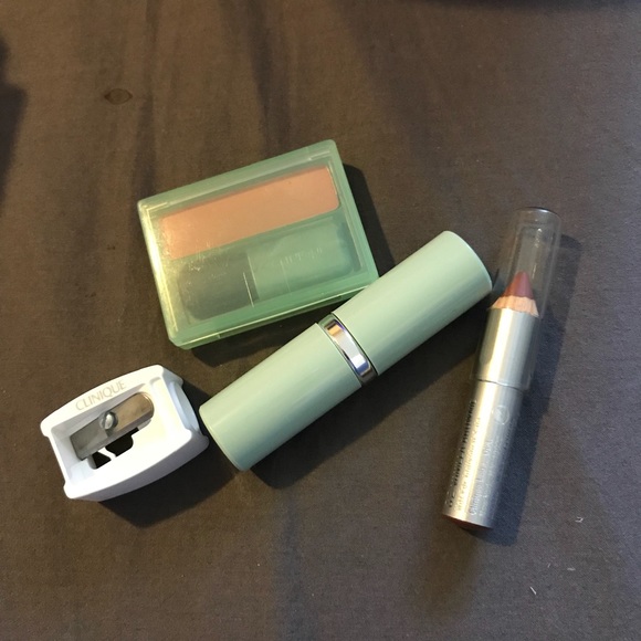 Clinique Other - Clinique makeup set- no bag