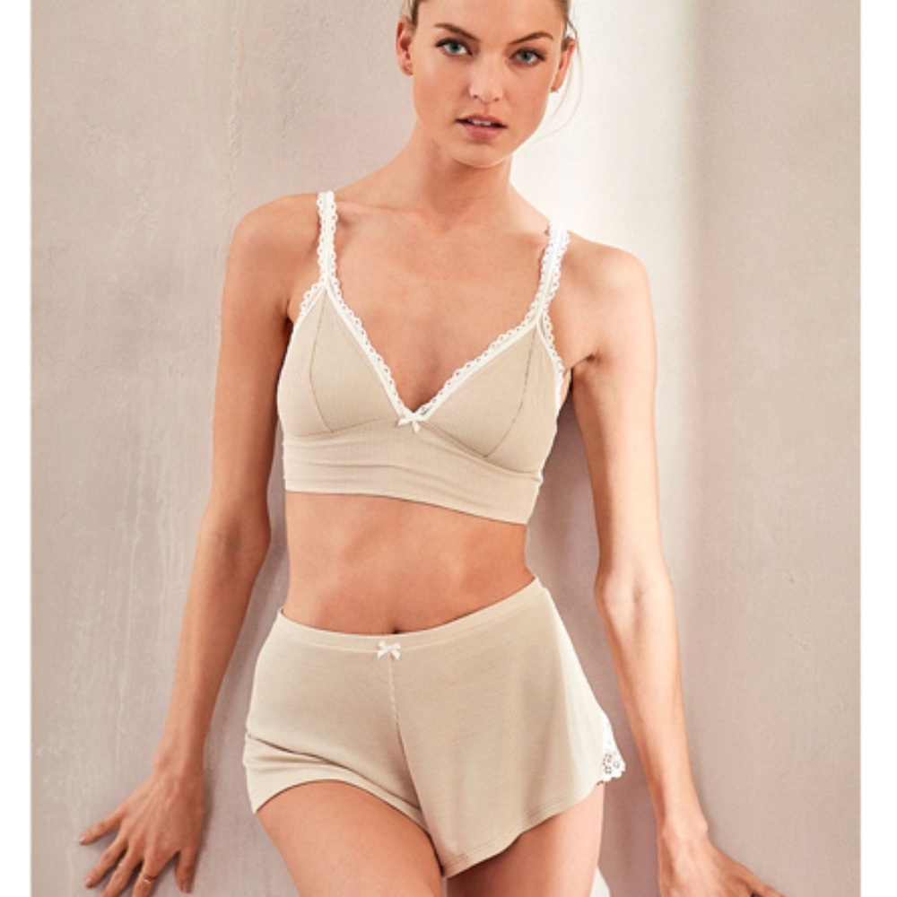 🎀 VS Supersoft Ribbed Sleep Bralette 🎀
