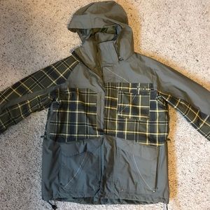 Helly Hansen Men’s Snowboard Jacket ❄️