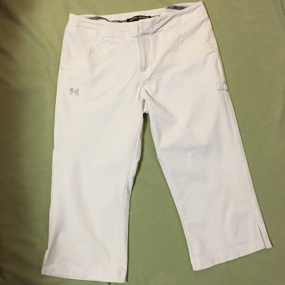 Under Armour Capris! Golf,beach, around town!
