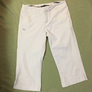 Under Armour Capris! Golf,beach, around town!