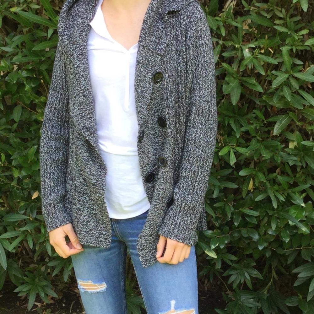 Cute Button Up Grey Cardigan With Hood