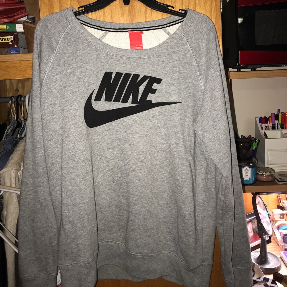 Nike sweatshirt