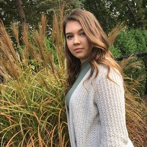 Meet your Posher, April