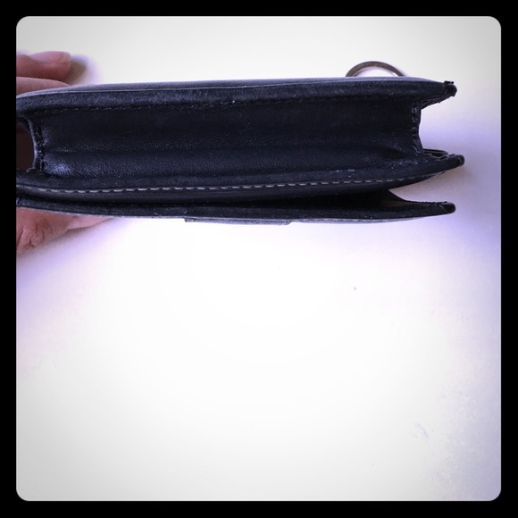 🚨CLEAROUT SALE🚨Coach leather wallet w/keyring - Picture 4 of 5