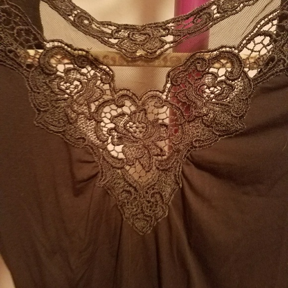 Brown faux-wrap top with crochet back - Picture 4 of 4