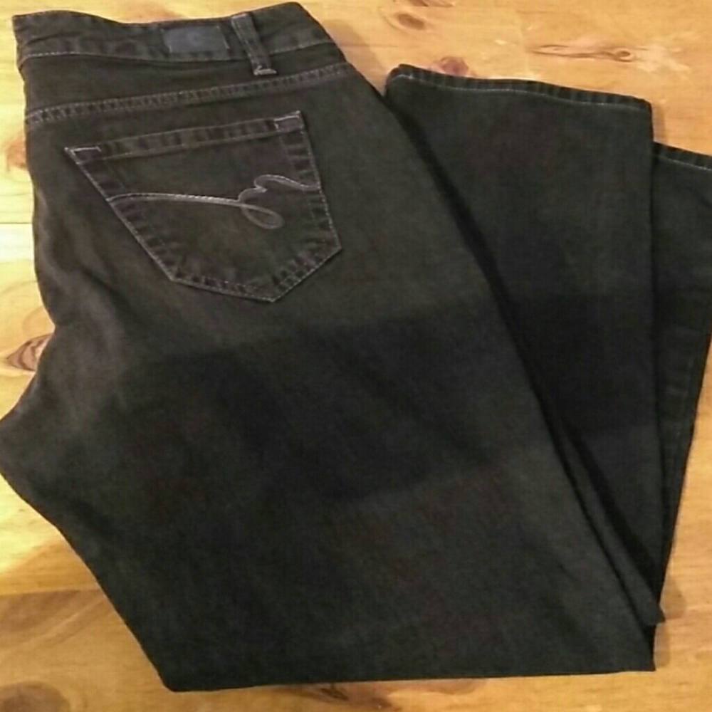 Jeans - Picture 2 of 3