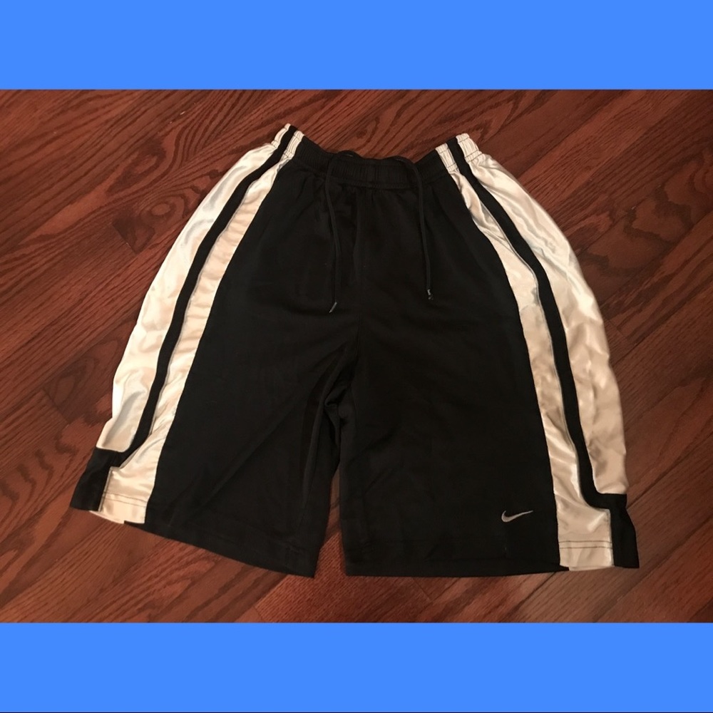 Boy's Nike basketball shorts
