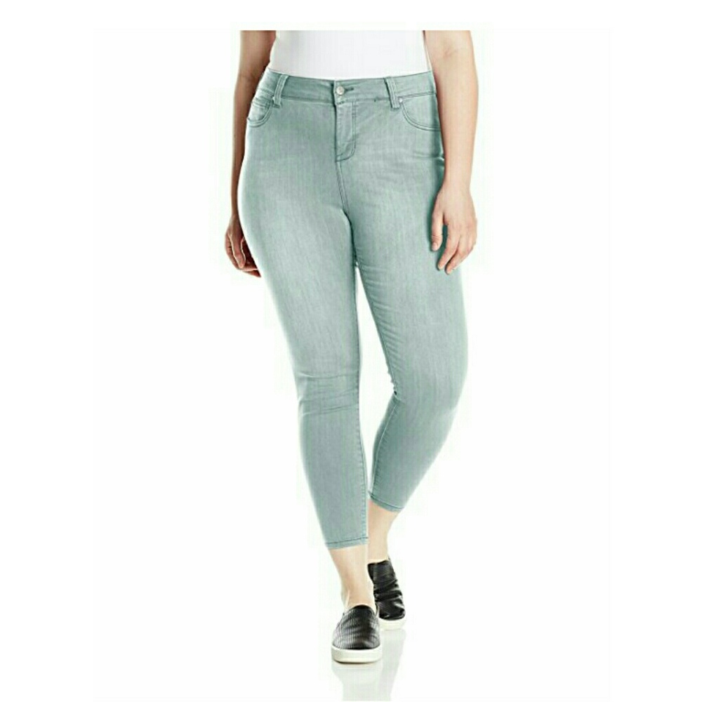 Brand New Celebrity Pink Skinny Jeans