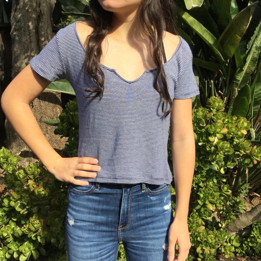 BRANDY MELVILLE Stripped Cropped Top