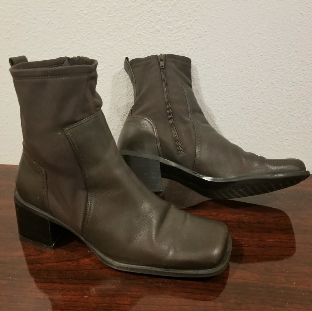 Aerosoles Leather/Fabric Bootie Size 7