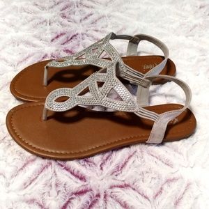 💖 Flat Fancy Sandals