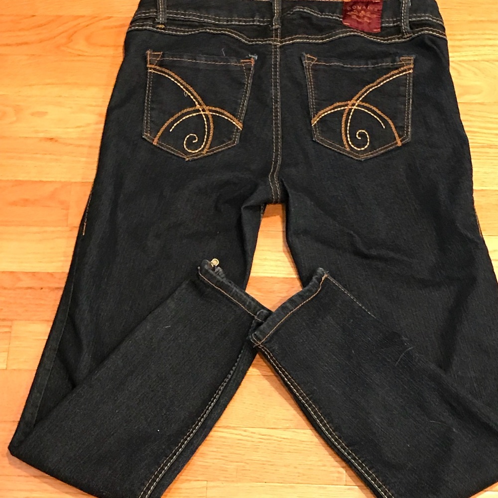 Domaine Jeans. Skinny Jeans w/ side zippers Size M