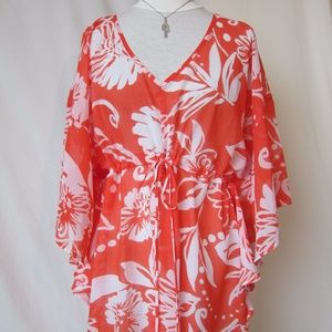 Batwing sleeve tunic