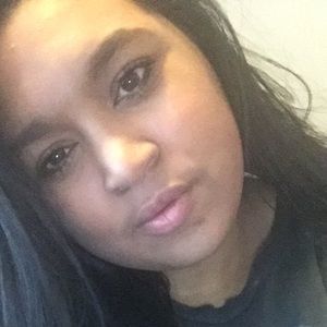 Meet your Posher, Whitney