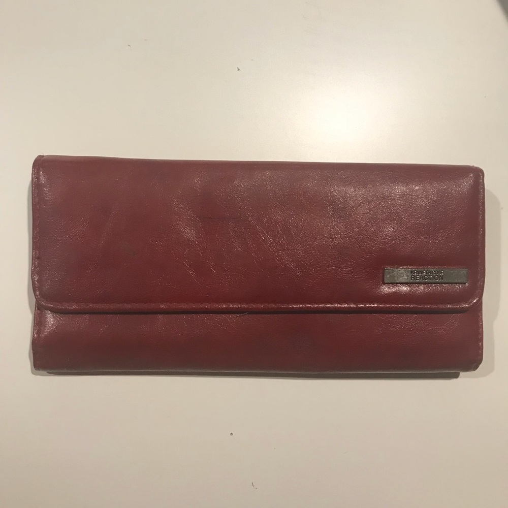 Kenneth Cole Reaction Red Wallet - Picture 2 of 5