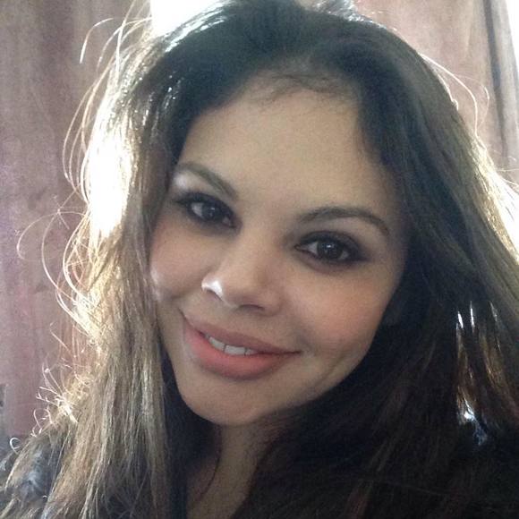 Meet your Posher, Daniella - Picture 1 of 1