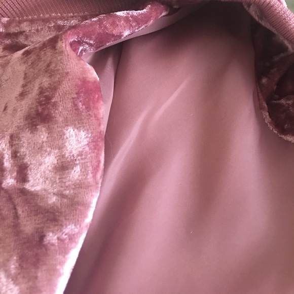 ✨Hot Pink Crushed Velvet Zip Up Bomber✨ - Picture 5 of 6