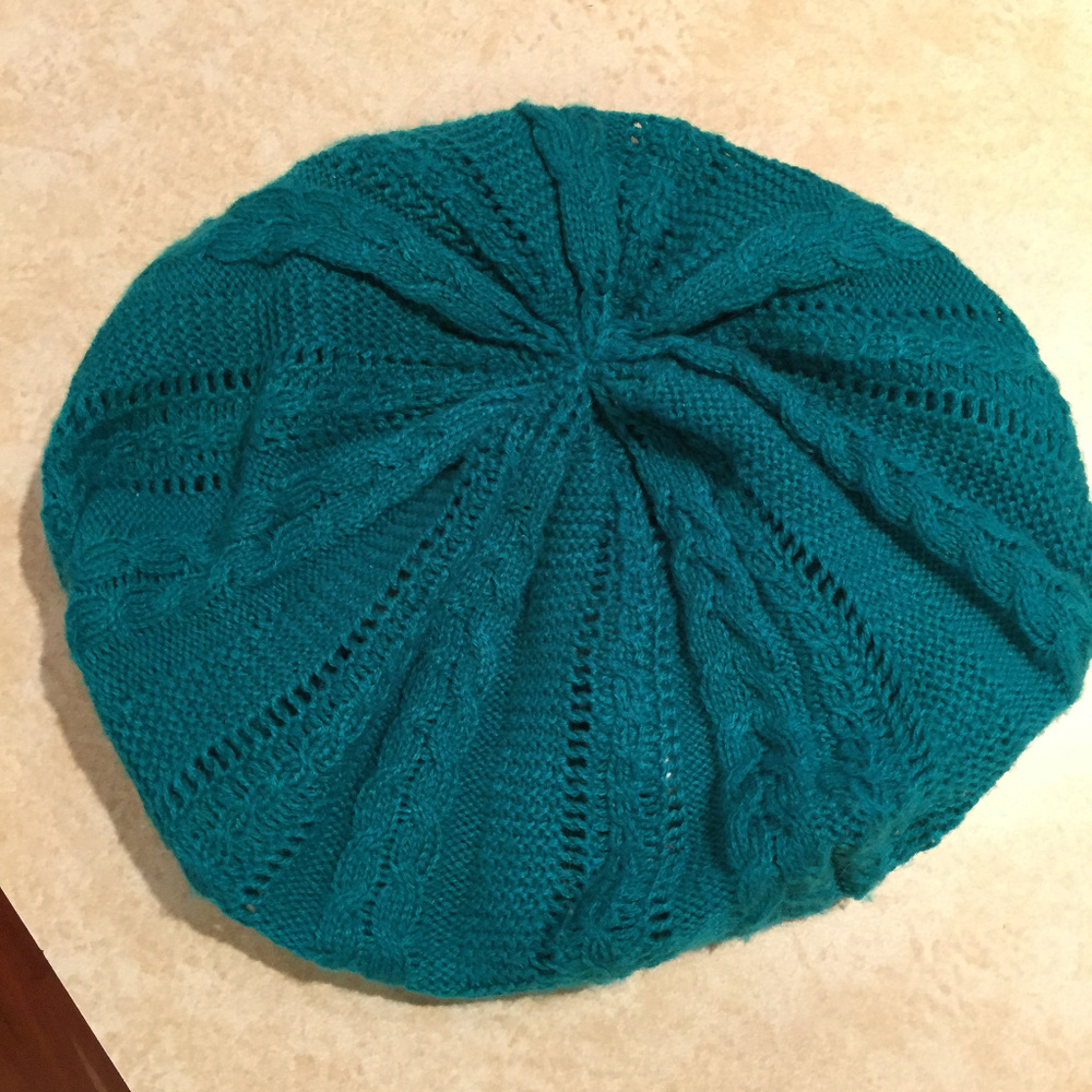 H & M Emerald Green Beanie Hat
