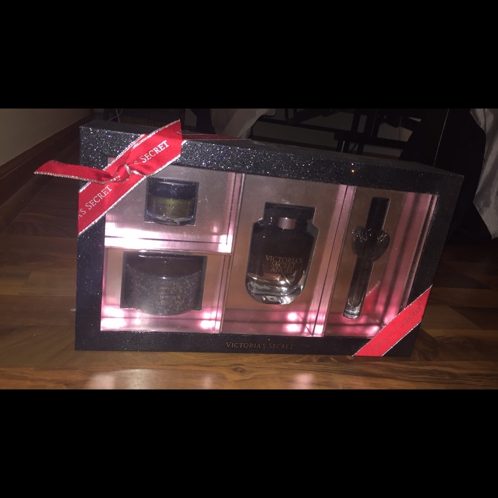 Limited edition Victoria secrets angles collection