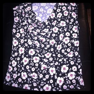 Beautiful flowered top