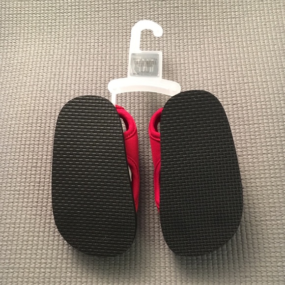 Baby GAP Red Sandals. NWT - Picture 7 of 8