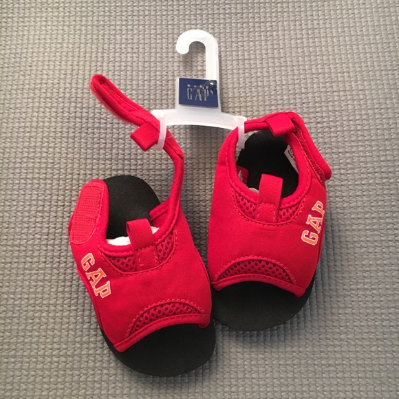 Baby GAP Red Sandals. NWT - Picture 2 of 8