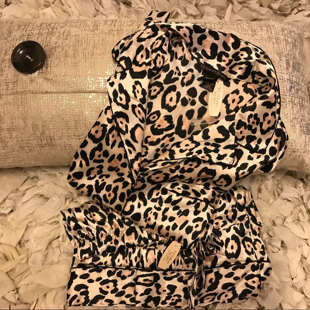 NWT Victoria Secret Pajama's Sz. S $ 69.50