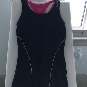 💕Reebok sports tank top