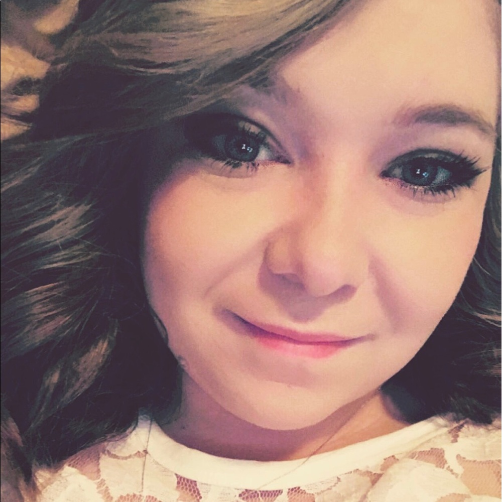 Meet your Posher, Bailey