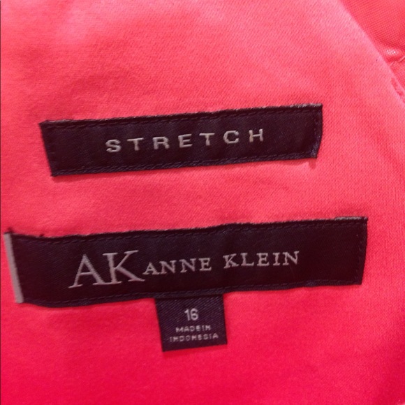 Summer dress - Picture 2 of 2