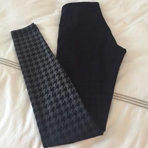 Houndstooth lululemon wunder unders