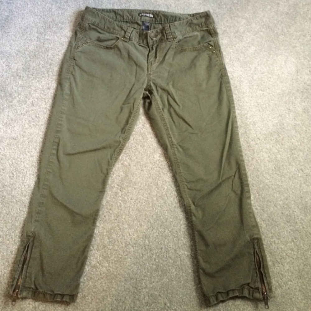 Express capris size 2