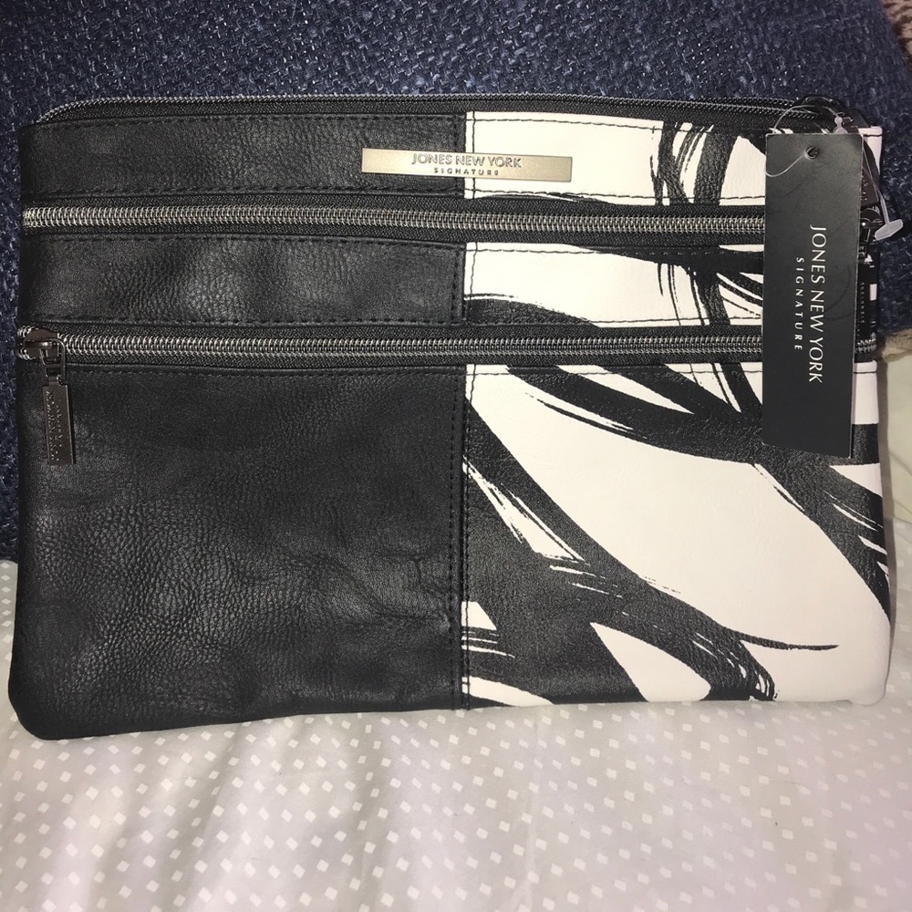 Jones New York black and white clutch