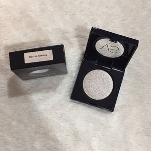 VS Shimmer Eyeshadow