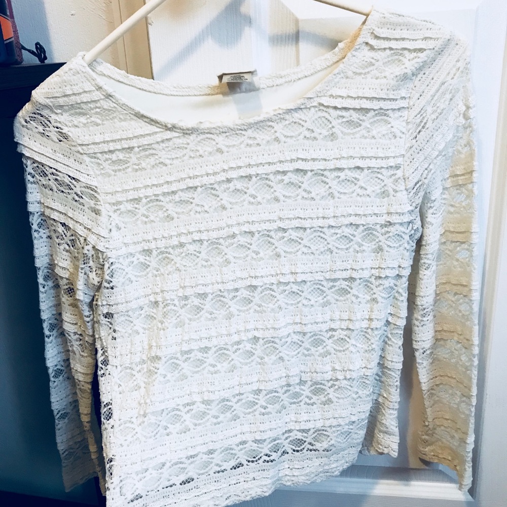 Cardigans, sweaters, flannels, & button ups S-L! - Picture 7 of 8