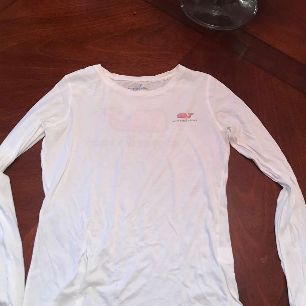 Vineyard Vines woman’s long sleeve tee