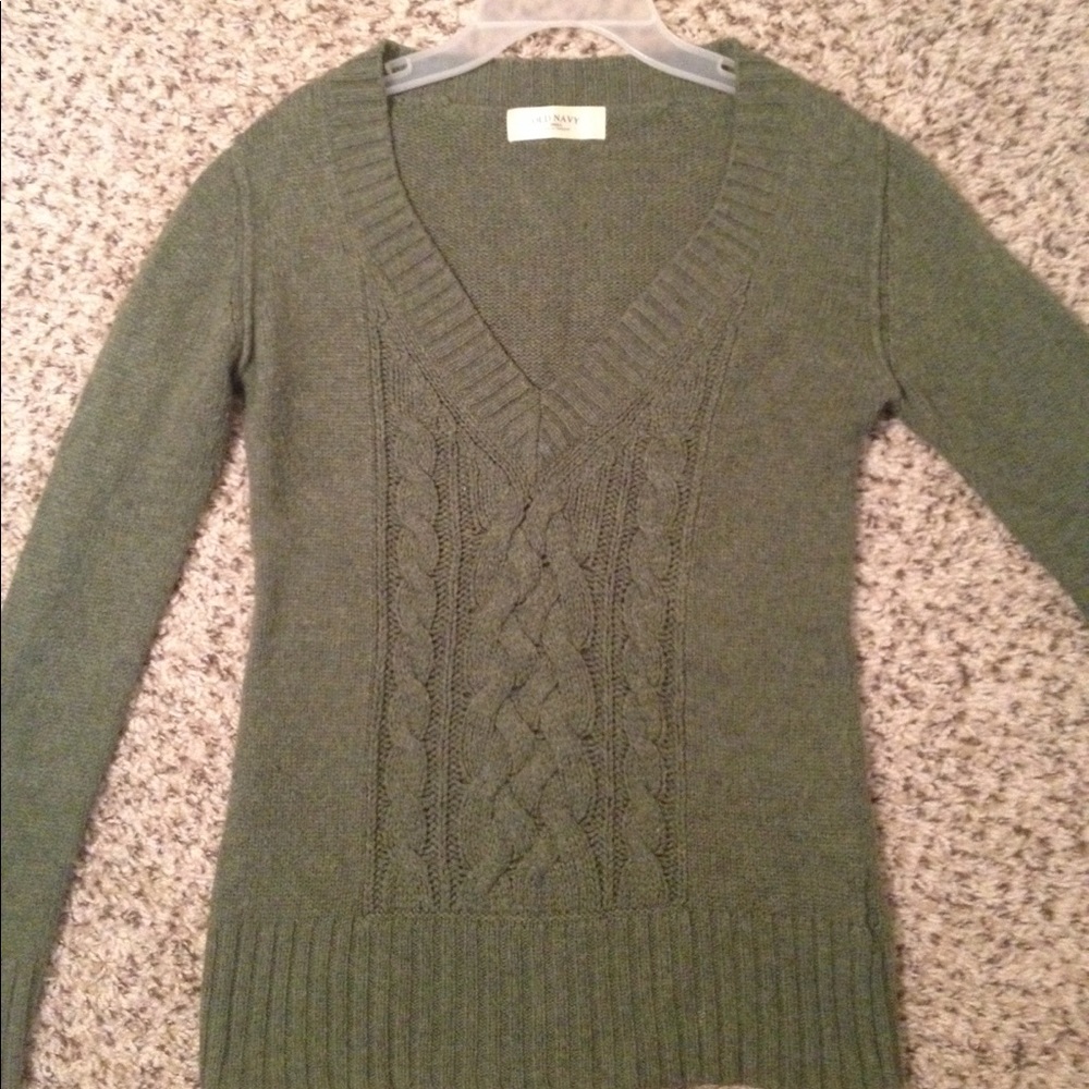 Dark green old navy sweater