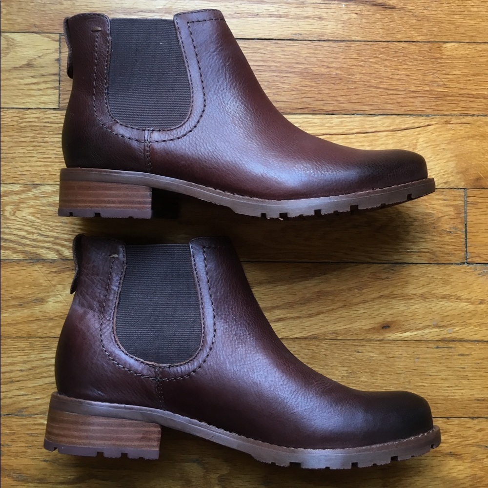 Women's Sofft Ankle Chelsea Boots
