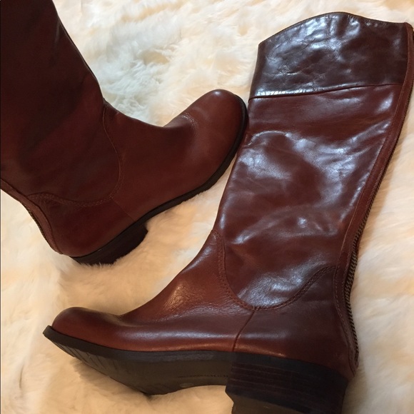 BCBGeneration Boots - Picture 2 of 3