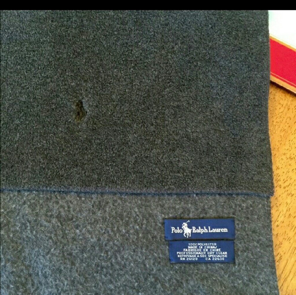 Polo scarf